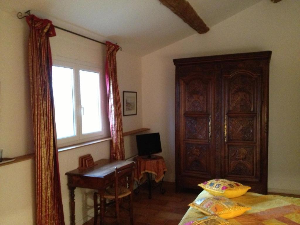 Bed and Breakfast Les Jardins Du Rebaut Béziers Habitación foto